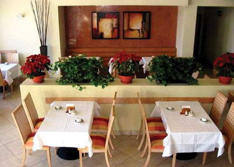 Hotel Plaza Las Quintas แอร์มอซิโญ ภายนอก รูปภาพ