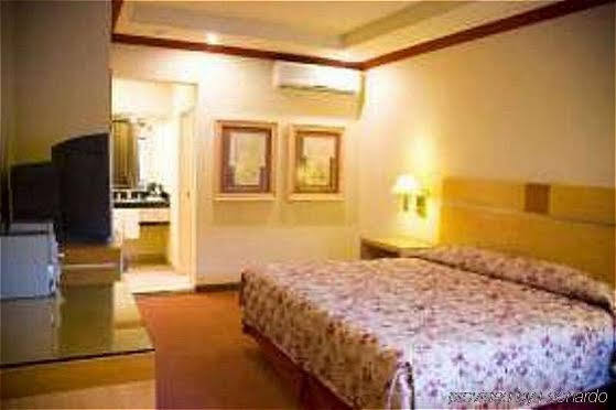 Hotel Plaza Las Quintas แอร์มอซิโญ ภายนอก รูปภาพ